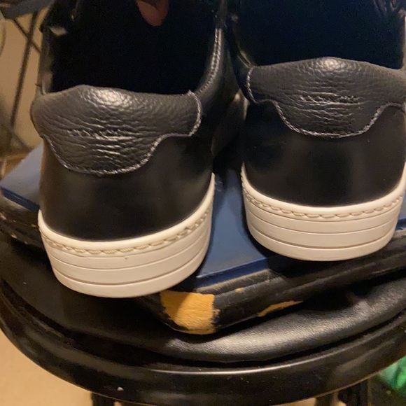 Designer Coach - Picture 2 of 9